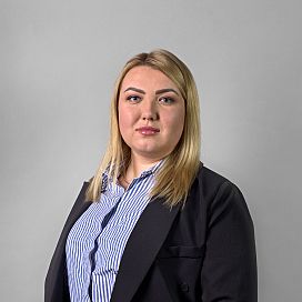 Анна Алистратова